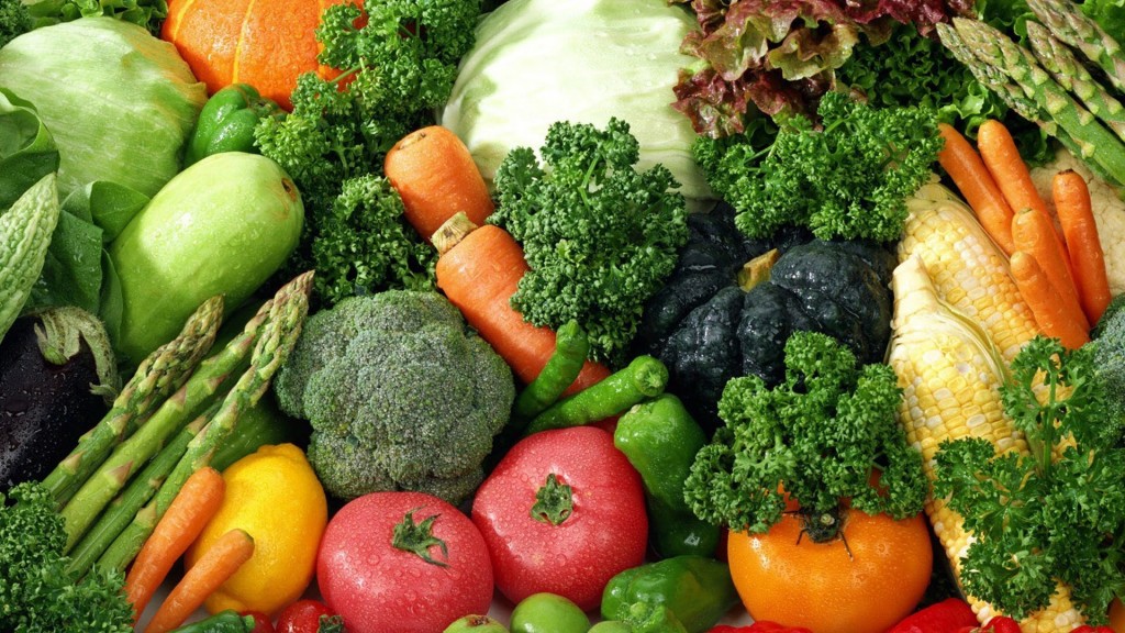 Multe legume diferite în imagine